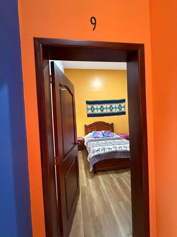 Hostal Cafe Tiana ラタクンガ エクステリア 写真